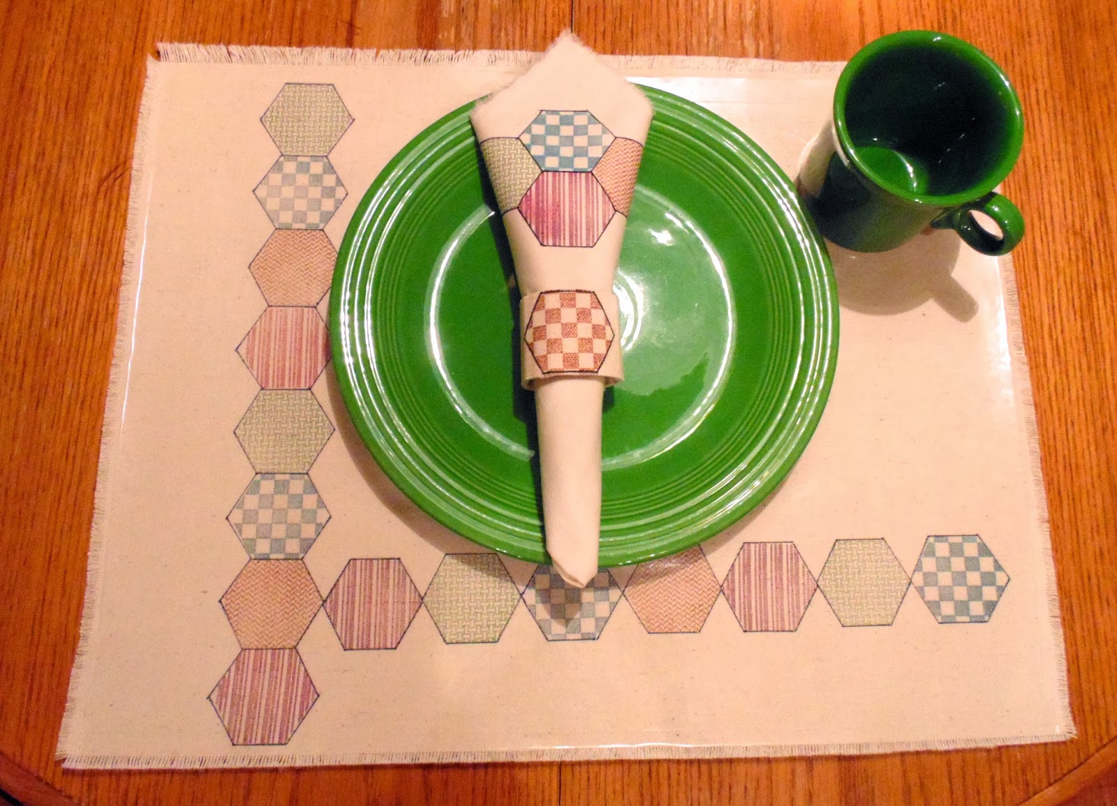 ABD-diy-project-Stamped-Placemat-MadelineArendt